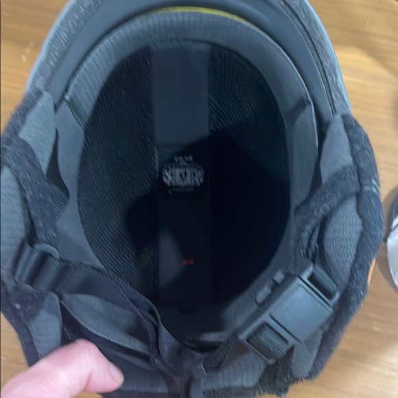 Pret Gray Ski Helmet with MIPS - Refuge Model Size S - Picture 5 of 5